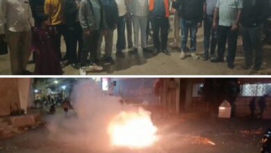 <em>छत्तीसगढ़ का मुख्यमंत्री तय होने पर बाराद्वार के भाजपा कार्यकर्ताओं ने करी आतिशबाजी, मिठाइयां बाँटकर भाजपा की जीत एवं मुख्यमंत्री बनने की खुशी का किया इजहार</em>, नेता प्रतिपक्ष दीपक ठाकुर ने कहा- भाजपा सरकार बनने पर प्रदेश में जश्न का माहौल <em>छत्तीसगढ़ का मुख्यमंत्री तय होने पर बाराद्वार के भाजपा कार्यकर्ताओं ने करी आतिशबाजी, मिठाइयां बाँटकर भाजपा की जीत एवं मुख्यमंत्री बनने की खुशी का किया इजहार</em>, नेता प्रतिपक्ष दीपक ठाकुर ने कहा- भाजपा सरकार बनने पर प्रदेश में जश्न का माहौल kshititech