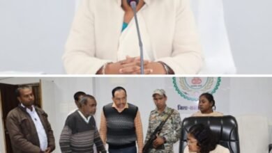 <em>CM शपथ ग्रहण को लेकर कलेक्टर नूपुर ने दी जिला अधिकारियों को जिम्मेदारी- कलेक्ट्रेट में होगा शपथ ग्रहण का लाइव टेलीकास्ट, नूपुर ने ली समय सीमा की बैठक एवं जन दर्शन में सुनी आम नागरिकों की समस्याएं, सत्ता परिवर्तन पश्चात जिला प्रशासन की पहली बैठक, जिले में अब दिखेगी केंद्र सरकार की योजनाओं की भी मजबूत झलक</em> kshititech