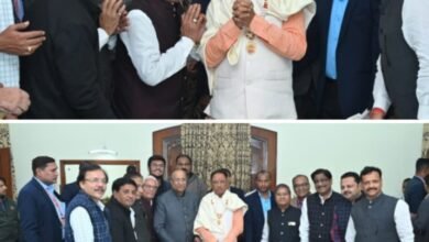 सीएम से अग्रवाल संगठन की मुलाकात- <em>मुख्यमंत्री विष्णु देव साय से मिले अखिल भारतीय अग्रवाल संगठन के पदाधिकारी, जिओ गीता के राष्ट्रीय महामंत्री प्रदीप मित्तल दिल्ली भी रहे मौजूद, मुख्यमंत्री बनने पर किया अभिनंदन</em>, 20 दिसंबर को हुई मुलाकात में राष्ट्रीय कार्यकारी अध्यक्ष सियाराम अग्रवाल एवं प्रदेश अध्यक्ष नेत्र अग्रवाल ने भी किया मुख्यमंत्री का स्वागत kshititech