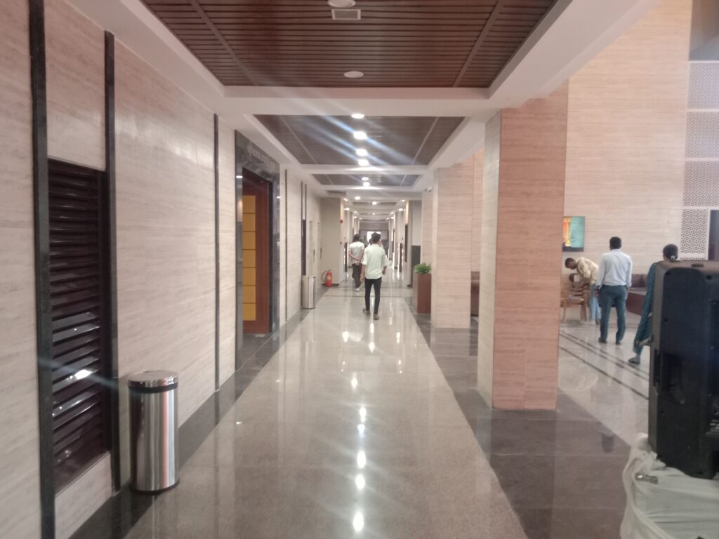 <em>रायगढ़ में अग्रवाल समाज बनाएगा 100 करोड़ के सेवा प्रोजेक्ट, लोकसभा अध्यक्ष के सामने अग्रोहा धाम ट्रस्ट के अध्यक्ष राकेश अग्रवाल ने करी घोषणा, शासन उपलब्ध करवाएगी जमीन, 27 दिसंबर को हुआ करोड़ की लागत से बने अग्रोहा धाम का लोकार्पण, मुख्यमंत्री साय भी रहे मौजूद, सीएम के रायगढ़ पहुंचने पर हुआ ऐतिहासिक स्वागत</em>, मंत्री ओपी चौधरी ने कहा रायगढ़ में बढ़ाएंगे रेल-हवाई सुविधाये <em>रायगढ़ में अग्रवाल समाज बनाएगा 100 करोड़ के सेवा प्रोजेक्ट, लोकसभा अध्यक्ष के सामने अग्रोहा धाम ट्रस्ट के अध्यक्ष राकेश अग्रवाल ने करी घोषणा, शासन उपलब्ध करवाएगी जमीन, 27 दिसंबर को हुआ करोड़ की लागत से बने अग्रोहा धाम का लोकार्पण, मुख्यमंत्री साय भी रहे मौजूद, सीएम के रायगढ़ पहुंचने पर हुआ ऐतिहासिक स्वागत</em>, मंत्री ओपी चौधरी ने कहा रायगढ़ में बढ़ाएंगे रेल-हवाई सुविधाये kshititech