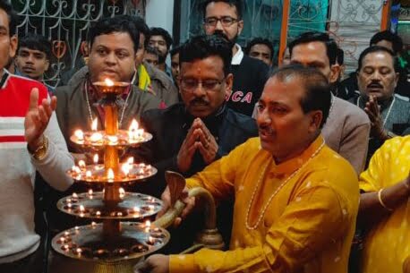 हनुमान जी की आस्था में डूबा शक्ति-- <em>शक्ति के सिद्ध श्री हनुमान मंदिर में हुआ महाआरती का आयोजन,छत्तीसगढ़ जनर्लिस्ट वेलफेयर यूनियन के सदस्यों सहित भागवताआचार्य श्रेया रानी भी हुई शामिल,पंडित ओमप्रकाश वैष्णव एवं हनुमान सेवा परिवार द्वारा विगत 28 सप्ताह से हो रहा निरंतर आयोजन</em>, बारिश के बावजूद उमड़ा हनुमान भक्तों का सैलाब हनुमान जी की आस्था में डूबा शक्ति-- <em>शक्ति के सिद्ध श्री हनुमान मंदिर में हुआ महाआरती का आयोजन,छत्तीसगढ़ जनर्लिस्ट वेलफेयर यूनियन के सदस्यों सहित भागवताआचार्य श्रेया रानी भी हुई शामिल,पंडित ओमप्रकाश वैष्णव एवं हनुमान सेवा परिवार द्वारा विगत 28 सप्ताह से हो रहा निरंतर आयोजन</em>, बारिश के बावजूद उमड़ा हनुमान भक्तों का सैलाब kshititech