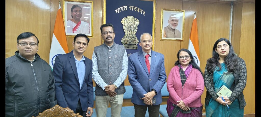 <em>शिक्षा मंत्रालय ने प्रेरणा कार्यक्रम की शुरूआत की,कृष्ण कुमार पटेल का मेंटोर के रूप में चयन,अनुभव पर आधारित शिक्षा कार्यक्रम के ऑनलाइन पंजीकरण पोर्टल की हुई शुरूआत</em>, जवाहर नवोदय विद्यालय चिसदा में पदस्थ हैं कृष्ण कुमार, कृष्ण कुमार ने कहा प्रेरणा कार्यक्रम में नवमी से 12वीं तक के विद्यार्थियों का होगा पंजीयन <em>शिक्षा मंत्रालय ने प्रेरणा कार्यक्रम की शुरूआत की,कृष्ण कुमार पटेल का मेंटोर के रूप में चयन,अनुभव पर आधारित शिक्षा कार्यक्रम के ऑनलाइन पंजीकरण पोर्टल की हुई शुरूआत</em>, जवाहर नवोदय विद्यालय चिसदा में पदस्थ हैं कृष्ण कुमार, कृष्ण कुमार ने कहा प्रेरणा कार्यक्रम में नवमी से 12वीं तक के विद्यार्थियों का होगा पंजीयन kshititech