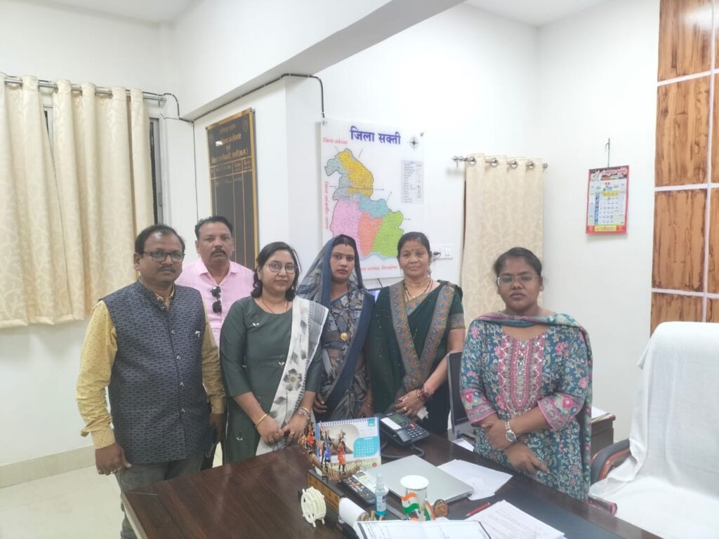 <em>नेता प्रतिपक्ष महंत के गढ़ में भाजपा ने दी चुनौती- भाजपा के पांच पार्षदों ने लगा दिया कांग्रेस अध्यक्ष के खिलाफ अविश्वास, 24 जनवरी को होगा अविश्वास पर फैसला, 6 में 5 ही भाजपा पार्षदों ने किये दस्तखत, 2019 के अध्क्षयीय चुनाव में भाजपा प्रत्याशी को आठ में मिले थे केवल चार वोट</em>, शक्ति में राजनैतिक सरगर्मी तेज kshititech