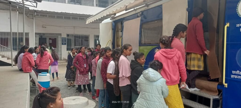 <em>निशुल्क स्वास्थ्य जांच शिविर- सक्ति के जे.एल.एन.डिग्री महाविद्यालय सक्ती में स्वास्थ्य जांच शिविर सम्पन्न, शासन के मोबाइल स्वास्थ्य वेन का लाभ लिया महाविद्यालय के विद्यार्थियों ने</em>, प्राचार्य डॉक्टर शालू पाहवा ने कहा- विद्यार्थियों की स्वास्थ्य जागरूकता के लिए किया जाता है समय-समय पर कार्यक्रम <em>निशुल्क स्वास्थ्य जांच शिविर- सक्ति के जे.एल.एन.डिग्री महाविद्यालय सक्ती में स्वास्थ्य जांच शिविर सम्पन्न, शासन के मोबाइल स्वास्थ्य वेन का लाभ लिया महाविद्यालय के विद्यार्थियों ने</em>, प्राचार्य डॉक्टर शालू पाहवा ने कहा- विद्यार्थियों की स्वास्थ्य जागरूकता के लिए किया जाता है समय-समय पर कार्यक्रम kshititech