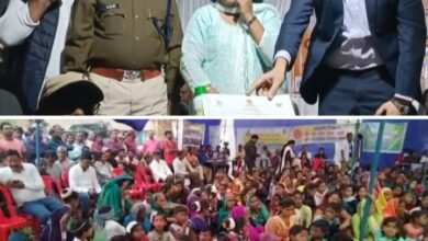 गढ़गोढ़ी पहुंचे कटारिया-<em>विकसित भारत संकल्प यात्रा का अंतिम व्यक्ति तक पहुंचे लाभ- अमित कटारिया,केंद्रीय नोडल अधिकारी अमित कटारिया पहुंचे जिले के दौरे पर,जनपद पंचायत सक्ती के गढ़गोढ़ी में आयोजित विकसित भारत संकल्प यात्रा का किया निरीक्षण, हितग्राहियों से की चर्चा</em> गढ़गोढ़ी पहुंचे कटारिया-<em>विकसित भारत संकल्प यात्रा का अंतिम व्यक्ति तक पहुंचे लाभ- अमित कटारिया,केंद्रीय नोडल अधिकारी अमित कटारिया पहुंचे जिले के दौरे पर,जनपद पंचायत सक्ती के गढ़गोढ़ी में आयोजित विकसित भारत संकल्प यात्रा का किया निरीक्षण, हितग्राहियों से की चर्चा</em> kshititech