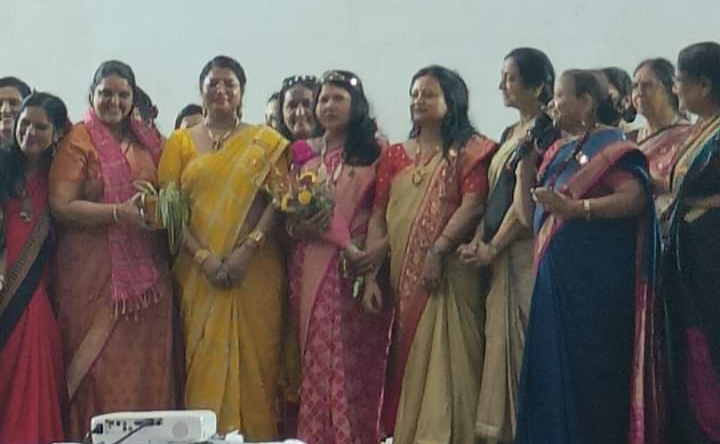 <em>रायपुर की अरुणा अग्रवाल बनाई गई अखिल भारतीय मारवाड़ी महिला सम्मेलन की नई प्रदेश अध्यक्ष, राष्ट्रीय पदाधिकारीयो की मौजूदगी में हुआ नए सत्र के लिए अध्यक्ष का मनोयन, पूर्व प्रदेश अध्यक्ष उषा अग्रवाल ने भी दी बधाई</em> <em>रायपुर की अरुणा अग्रवाल बनाई गई अखिल भारतीय मारवाड़ी महिला सम्मेलन की नई प्रदेश अध्यक्ष, राष्ट्रीय पदाधिकारीयो की मौजूदगी में हुआ नए सत्र के लिए अध्यक्ष का मनोयन, पूर्व प्रदेश अध्यक्ष उषा अग्रवाल ने भी दी बधाई</em> kshititech
