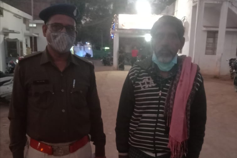 <em>शक्ति पुलिस ने की नशे के सौदागरों पर ताड बतोड़ कार्रवाई, टी</em> आई<em> विवेक शर्मा ने कहा नही बक्शे जायेंगे नशे के सौदागर</em> <em>शक्ति पुलिस ने की नशे के सौदागरों पर ताड बतोड़ कार्रवाई, टी</em> आई<em> विवेक शर्मा ने कहा नही बक्शे जायेंगे नशे के सौदागर</em> kshititech