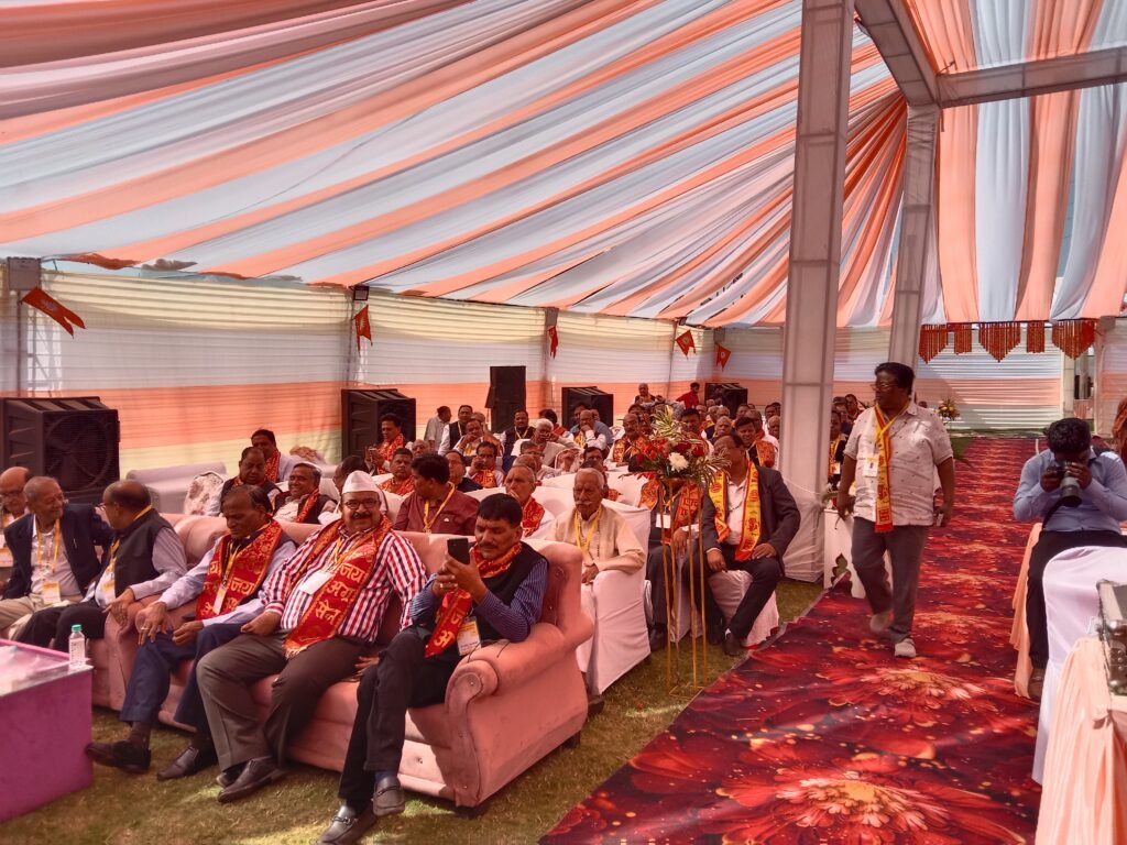 अग्र महाकुंभ-<em>राजनांदगांव में आयोजित हुआ छत्तीसगढ़ प्रांतीय अग्रवाल संगठन का 16वां प्रांतीय अधिवेशन,प्रांतीय कार्यकारिणी की बैठक एवं खुला सत्र में हुए विभिन्न निर्णय, मांगलिक कार्यों में अग्रसेन जी के चित्र वाले चांदी के सिक्कों का होगा उपयोग</em>, बसना- अंबिकापुर- वैशाली नगर भिलाई विधायक सहित राजनांदगांव जिले के कलेक्टर- एसपी रहे मौजूद, 14 जनवरी को होगा अग्रवाल हस्तियों का सम्मान kshititech