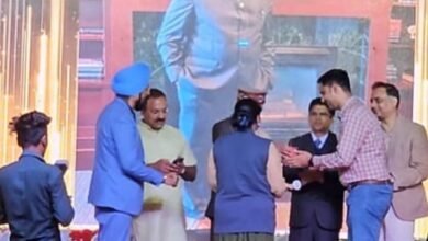 राष्ट्रीय मंच पर फिर सम्मानित हुए जांजगीर के राहुल- <em>बिलासपुर में संपन्न व्यापार एवं उद्योग मेले में आयोजित राष्ट्रीय युवा दिवस के कार्यक्रम में बीमा तथा समाज सेवा के क्षेत्र में उत्कृष्ट कार्यो के लिए सम्मानित हुए जांजगीर के राहुल अग्रवाल, युवा दिवस पर आयोजित था कार्यक्रम</em> kshititech