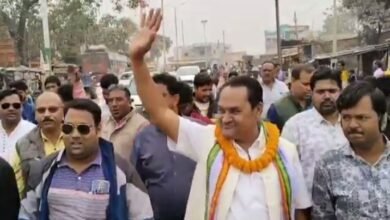 <em>रणनीति में फेल हो गई भाजपा- डभरा नगर पंचायत अध्यक्ष ने बचा ली अपनी कुर्सी, </em>11<em>पार्षदों के अविश्वास प्रस्ताव पर 18 जनवरी को हुआ मतदान,सफल अध्यक्ष प्रीतम अग्रवाल ने कहा- यह शहर की जनता के विश्वास की जीत है</em>, जनता ने कहा- शहर का विकास हुआ 4 सालों में अकल्पनीय kshititech