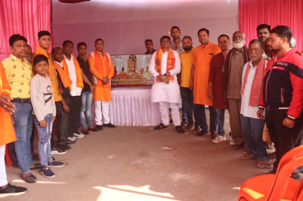 सेवा एवं धर्म की अनुकरणीय पहल- <em>नैला की श्री राजाराम सेवा समिति ने राम भक्तों को किया प्रसाद का वितरण, एलईडी पर हुआ अयोध्या का लाइव टेलीकास्ट, शेखर चंदेल के नेतृत्व में हुआ कार्यक्रम का आयोजन, जिला जेल जांजगीर के 350 बंदियों को भी किया गया पूड़ी- खीर का वितरण</em> सेवा एवं धर्म की अनुकरणीय पहल- <em>नैला की श्री राजाराम सेवा समिति ने राम भक्तों को किया प्रसाद का वितरण, एलईडी पर हुआ अयोध्या का लाइव टेलीकास्ट, शेखर चंदेल के नेतृत्व में हुआ कार्यक्रम का आयोजन, जिला जेल जांजगीर के 350 बंदियों को भी किया गया पूड़ी- खीर का वितरण</em> kshititech
