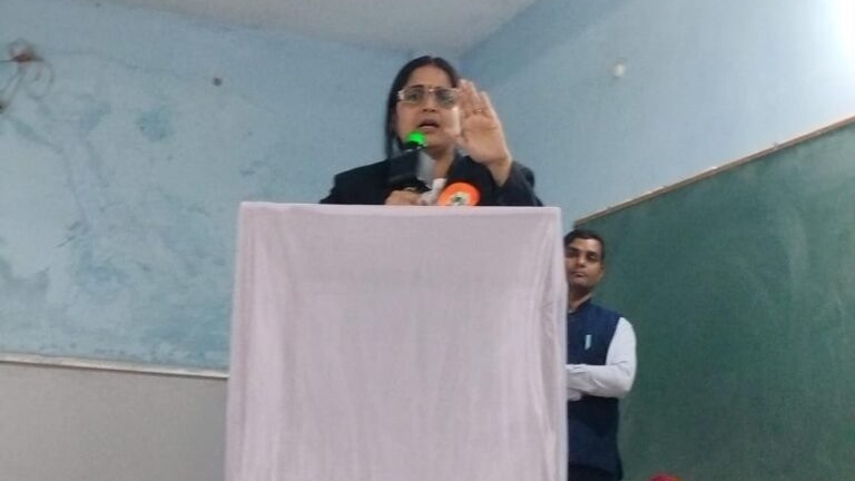 <em>शासकीय कन्या महाविद्यालय सक्ति में बालिका दिवस के अवसर पर हुआ विधिक जागरूकता शिविर</em>, न्यायाधीश गणों ने उपस्थित होकर दी महाविद्यालयिन छात्राओं को जानकारी, सहायक अध्यापक विजय देवांगन ने किया कार्यक्रम का संचालन एवं आभार प्रदर्शन <em>शासकीय कन्या महाविद्यालय सक्ति में बालिका दिवस के अवसर पर हुआ विधिक जागरूकता शिविर</em>, न्यायाधीश गणों ने उपस्थित होकर दी महाविद्यालयिन छात्राओं को जानकारी, सहायक अध्यापक विजय देवांगन ने किया कार्यक्रम का संचालन एवं आभार प्रदर्शन kshititech