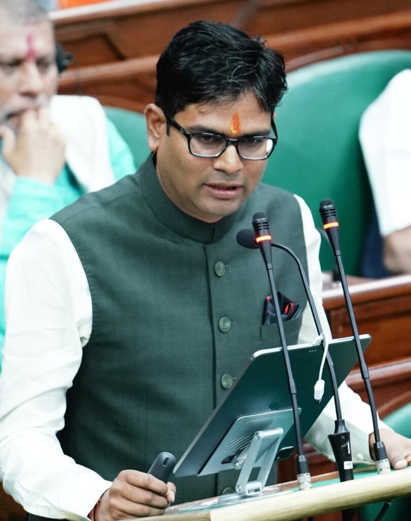 ओपी चौधरी के मंत्री बनते ही रायगढ़ जिला करेगा जबरदस्त तरक्की- रायगढ़ जिले में दो नए रेलवे ओवर ब्रिज को मिली स्वीकृति, लगभग डेढ़ सौ करोड़ की लागत से बनेंगे दो नए रेलवे ओवरब्रिज, सालों से उपेक्षित औद्योगिक जिले को मिलेगी विकास की नई ऊंचाइयां,सीएम का भी गृह जिला माना जाता है रायगढ़ ओपी चौधरी के मंत्री बनते ही रायगढ़ जिला करेगा जबरदस्त तरक्की- रायगढ़ जिले में दो नए रेलवे ओवर ब्रिज को मिली स्वीकृति, लगभग डेढ़ सौ करोड़ की लागत से बनेंगे दो नए रेलवे ओवरब्रिज, सालों से उपेक्षित औद्योगिक जिले को मिलेगी विकास की नई ऊंचाइयां,सीएम का भी गृह जिला माना जाता है रायगढ़ kshititech