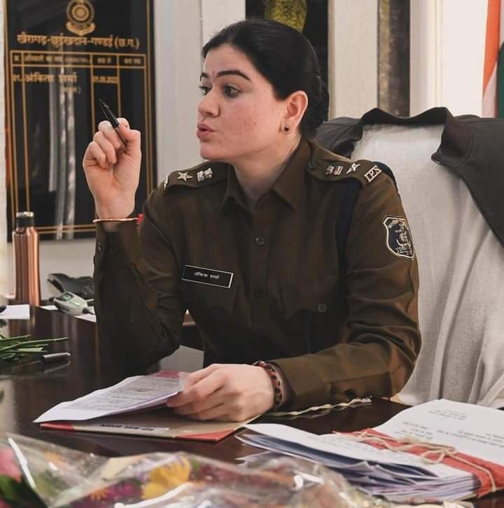 2018 बैच की आईपीएस अंकिता शर्मा ने संभाला शक्ति जिले के पुलिस अधीक्षक का पदभार, युवाओं को प्रतियोगी परीक्षाओं में प्रोत्साहित करने की दिशा में भी अंकिता करती है पहल, पूरे प्रदेश में एक जांबाज पुलिस अधिकारी के रूप में पहचान है आईपीएस अंकिता की 2018 बैच की आईपीएस अंकिता शर्मा ने संभाला शक्ति जिले के पुलिस अधीक्षक का पदभार, युवाओं को प्रतियोगी परीक्षाओं में प्रोत्साहित करने की दिशा में भी अंकिता करती है पहल, पूरे प्रदेश में एक जांबाज पुलिस अधिकारी के रूप में पहचान है आईपीएस अंकिता की kshititech