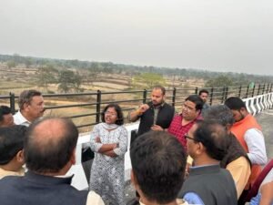 शक्ति कलेक्टर नूपुर की सक्रियता से जल्द ही हो सकता है सकरेली रेलवे ओवर ब्रिज का लोकार्पण, 11 फरवरी को कलेक्टर ने भाजपा नेताओं के साथ किया ब्रिज के अंतिम चरण में चल रहे निर्माण कार्यों का निरीक्षण, कलेक्टर नूपुर के अथक प्रयासों से ब्रिज निर्माण को मिली गति kshititech