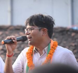 जांजगीर पहुंचे वित्त एवम जिले के प्रभारी मंत्री ओपी चौधरी का हुआ जिला भाजपा अमर सुल्तानिया के नेतृत्व में जोरदार स्वागत,ओ पी ने कहा- भाजपा की सरकार ने रखा सर्व वर्ग के हितों का ध्यान,प्रभारी मंत्री बनने के बाद पहली बार पहुंचे थे ओपी,ओपी के मंत्री बनने से युवाओं में है भारी उत्साह,अमर ने कहा- जांजगीर चांपा जिले का होगा तेजी से विकास जांजगीर पहुंचे वित्त एवम जिले के प्रभारी मंत्री ओपी चौधरी का हुआ जिला भाजपा अमर सुल्तानिया के नेतृत्व में जोरदार स्वागत,ओ पी ने कहा- भाजपा की सरकार ने रखा सर्व वर्ग के हितों का ध्यान,प्रभारी मंत्री बनने के बाद पहली बार पहुंचे थे ओपी,ओपी के मंत्री बनने से युवाओं में है भारी उत्साह,अमर ने कहा- जांजगीर चांपा जिले का होगा तेजी से विकास kshititech