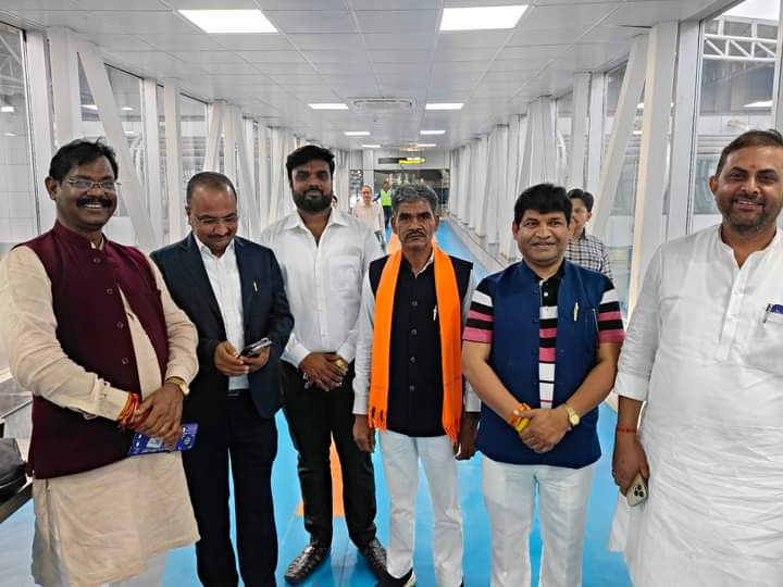 संगठन में मिली बड़ी जिम्मेदारी- पूर्व विधायक डॉ. खिलावन साहू बनाए गए भाजपा ओबीसी मोर्चे के प्रदेश महामंत्री, खिलावन की सक्रियता को देखते हुए संगठन ने दुबारा दी उन्हें महामंत्री की जिम्मेदारी,खिलावन ने कहा- पूरी निष्ठा के साथ करूंगा जिम्मेदारियो का निर्वहन, लोकसभा के सहसंयोजक भी हैं खिलावन संगठन में मिली बड़ी जिम्मेदारी- पूर्व विधायक डॉ. खिलावन साहू बनाए गए भाजपा ओबीसी मोर्चे के प्रदेश महामंत्री, खिलावन की सक्रियता को देखते हुए संगठन ने दुबारा दी उन्हें महामंत्री की जिम्मेदारी,खिलावन ने कहा- पूरी निष्ठा के साथ करूंगा जिम्मेदारियो का निर्वहन, लोकसभा के सहसंयोजक भी हैं खिलावन kshititech