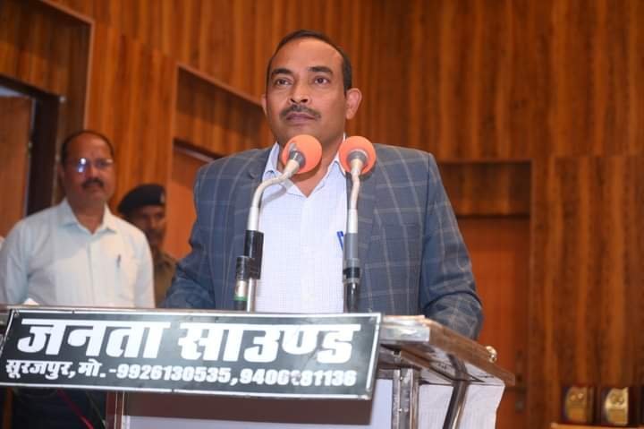 आईपीएस अहीरे का बढ़ा कद- SSP से DIG बनाए गए शक्ति में ओएसडी के पद पर हुए थे पदस्थ, ओएसडी से एसपी,एसपी से एसएसपी एवं एसएसपी से अब डीआईजी की जिम्मेदारी देखेंगे अहीरे kshititech