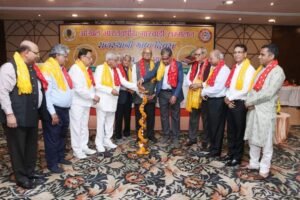 बालीगंज में अखिल भारतीय मारवाड़ी सम्मेलन का भाषा साहित्य सम्मान समारोह सम्पन्न,राजस्थानी भाषा की सुवास को बचाने की जरूरत- शिव कुमार लोहिया, राजस्थानी भाषा को मान्यता दिलाने बनी ठोस कार्य योजना, राष्ट्रीय महामंत्री कैलाशपति तोदी कोलकाता ने किया संचालन,देशभर के विभिन्न स्थानों से पदाधिकारी शामिल हुए कार्यक्रम में kshititech