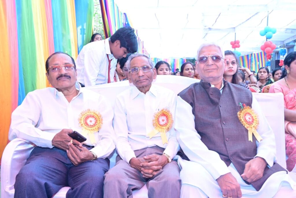 शक्ति के एमएल जैन इंग्लिश मीडियम स्कूल में संपन्न हुआ वार्षिक उत्सव कार्यक्रम, एडिशनल एसपी गायत्री सिंह ने कहा-महिलाओं की सुरक्षा के लिए पुलिस चला रही जागरूकता अभियान, पूर्व विधायक खिलावन ने कहा एमएल जैन शक्ति का गौरव शक्ति के एमएल जैन इंग्लिश मीडियम स्कूल में संपन्न हुआ वार्षिक उत्सव कार्यक्रम, एडिशनल एसपी गायत्री सिंह ने कहा-महिलाओं की सुरक्षा के लिए पुलिस चला रही जागरूकता अभियान, पूर्व विधायक खिलावन ने कहा एमएल जैन शक्ति का गौरव kshititech