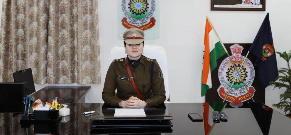 आईपीएस अंकिता शर्मा ने ली जिले के पुलिस अधिकारियों की बैठक, अंकिता ने कहा- अपराधियों में हो पुलिस का ख़ौफ़ एवं जनता में पुलिस के प्रति हो विश्वास की भावना, पुलिस लाइन एवं शक्ति थाने का किया निरीक्षण आईपीएस अंकिता शर्मा ने ली जिले के पुलिस अधिकारियों की बैठक, अंकिता ने कहा- अपराधियों में हो पुलिस का ख़ौफ़ एवं जनता में पुलिस के प्रति हो विश्वास की भावना, पुलिस लाइन एवं शक्ति थाने का किया निरीक्षण kshititech