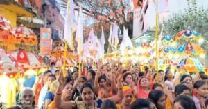 माता परमेश्वरी की ऐतिहासिक शोभायात्रा- शक्ति के देवांगन युवा संगठन ने मनाया कुलदेवी माता परमेश्वरी देवी का भव्य महोत्सव,शहर में निकली शोभा यात्रा का जगह-जगह हुआ आत्मीय स्वागत, देवांगन युवा संगठन ने दिया पर्यावरण संरक्षण एवं पानी बचाओ का संदेश, शोभायात्रा में पहुंचे छत्तीसगढ़ के प्रसिद्ध भजन गायक देवेश शर्मा kshititech
