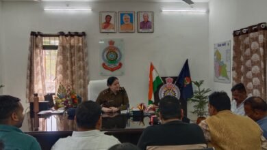 शक्ति में नहीं चलने दूंगी अब अवैध कारोबार- शक्ति जिले में सट्टे,जुए, अवैध शराब पर अंकुश लगाना एवं ट्रैफिक नियंत्रण हमारी प्राथमिकता, महिलाओं की सुरक्षा के लिए पुलिस चलाएगी विशेष अभियान-आईपीएस अंकिता शर्मा,नव पदस्थ एसपी ने कहा पीड़ितों की रिपोर्ट दर्ज करने में आना कानी करने वाले पुलिस अधिकारियों की तत्काल दे हमें सूचना kshititech