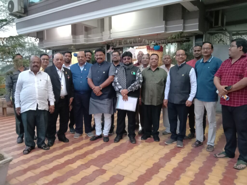 शक्ति में अखिल भारतवर्षीय मारवाड़ी सम्मेलन की नवीन शाखा का हुआ गठन,प्रथम अध्यक्ष बनाए गए हरिओम अग्रवाल,सचिव बने राकेश अग्रवाल, राष्ट्रीय- प्रांतीय पदाधिकारीयो की मौजूदगी में 25 आजीवन सदस्यों की सौपी गई सूची, 90 साल पुराना है संगठन,समाज हित में राष्ट्रीय स्तर पर चलाई जा रही विभिन्न योजनाएं शक्ति में अखिल भारतवर्षीय मारवाड़ी सम्मेलन की नवीन शाखा का हुआ गठन,प्रथम अध्यक्ष बनाए गए हरिओम अग्रवाल,सचिव बने राकेश अग्रवाल, राष्ट्रीय- प्रांतीय पदाधिकारीयो की मौजूदगी में 25 आजीवन सदस्यों की सौपी गई सूची, 90 साल पुराना है संगठन,समाज हित में राष्ट्रीय स्तर पर चलाई जा रही विभिन्न योजनाएं kshititech