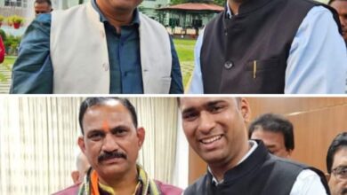 जांजगीर के सामाजिक कार्यकर्ता राहुल अग्रवाल ने करी वित्त मंत्री ओपी चौधरी एवं स्वास्थ्य मंत्री श्याम बिहारी जायसवाल से मुलाकात, विधानसभा सत्र देखने पहुंचे राहुल, जिले के विभिन्न विषयों पर मंत्रियों से चर्चा करी राहुल ने, राहुल ने कहा-जिस जिले में आपने कलेक्टर के रूप में दी सेवाये,उसी जिले की जनता प्रभारी मंत्री के रूप में कर रही आपका अभिनंदन जांजगीर के सामाजिक कार्यकर्ता राहुल अग्रवाल ने करी वित्त मंत्री ओपी चौधरी एवं स्वास्थ्य मंत्री श्याम बिहारी जायसवाल से मुलाकात, विधानसभा सत्र देखने पहुंचे राहुल, जिले के विभिन्न विषयों पर मंत्रियों से चर्चा करी राहुल ने, राहुल ने कहा-जिस जिले में आपने कलेक्टर के रूप में दी सेवाये,उसी जिले की जनता प्रभारी मंत्री के रूप में कर रही आपका अभिनंदन kshititech