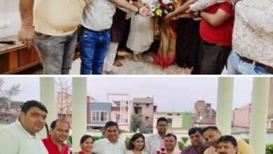 डॉक्टर बनी मेधावी सौम्या बिटिया का सम्मान करने पहुंचे मारवाड़ी युवा मंच एवं अखिल भारतीय अग्रवाल सम्मेलन के पदाधिकारी, डीएम सेल्स के संचालक रितेश अग्रवाल को दी बधाई, शक्ति के प्रतिष्ठित डीएम परिवार से दूसरी डॉक्टर बनी है सौम्या, प्रतिष्ठित चिकित्सक डॉ राजेश अग्रवाल ने दी डी एम परिवार को बधाई डॉक्टर बनी मेधावी सौम्या बिटिया का सम्मान करने पहुंचे मारवाड़ी युवा मंच एवं अखिल भारतीय अग्रवाल सम्मेलन के पदाधिकारी, डीएम सेल्स के संचालक रितेश अग्रवाल को दी बधाई, शक्ति के प्रतिष्ठित डीएम परिवार से दूसरी डॉक्टर बनी है सौम्या, प्रतिष्ठित चिकित्सक डॉ राजेश अग्रवाल ने दी डी एम परिवार को बधाई kshititech