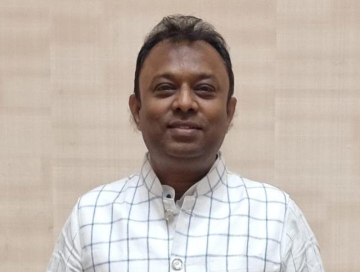 कांग्रेस को लगेगा आज झटका- बाराद्वार के दिग्गज कांग्रेस नेता दिनेश शर्मा आज करेंगे भाजपा प्रवेश, पूर्व विधायक डॉ खिलावन साहू एवं जिला भाजपा अध्यक्ष कृष्णकांत चंद्रा की प्रेरणा से होगा दिनेश शर्मा का भाजपा प्रवेश, प्रदेश भाजपा अध्यक्ष किरण देव के समक्ष रायपुर में होगी प्रवेश की प्रक्रिया, बाराद्वार के अन्नपूर्णा परिवार के प्रमुख सदस्य हैं दिनेश शर्मा,महंत का भी खास समर्थक माना जाता हैं अन्नपूर्णा परिवार kshititech