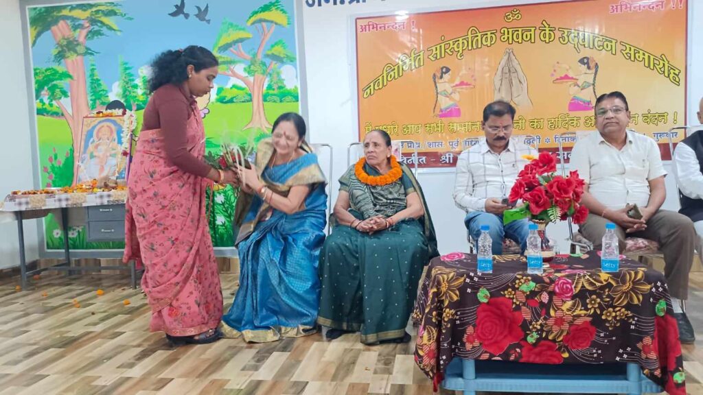 चंद्रपुर के प्रहलाद राय एंड संस ने करी शिक्षा के क्षेत्र में अनुकरणीय पहल- 66 सालों पूर्व बनाए गए स्कूल का किया जीर्णोद्धार,श्रीमती बेनी बाई की स्मृति में सन 1958 में चंदली में स्थापित किया गया था प्रथमिक विद्यालय, 15 फरवरी को हुआ भव्य लोकार्पण समारोह का आयोजन,धर्मादा के क्षेत्र में पूरे प्रदेश में प्रहलाद राय एंड संस ने की है अनुकरणीय पहल चंद्रपुर के प्रहलाद राय एंड संस ने करी शिक्षा के क्षेत्र में अनुकरणीय पहल- 66 सालों पूर्व बनाए गए स्कूल का किया जीर्णोद्धार,श्रीमती बेनी बाई की स्मृति में सन 1958 में चंदली में स्थापित किया गया था प्रथमिक विद्यालय, 15 फरवरी को हुआ भव्य लोकार्पण समारोह का आयोजन,धर्मादा के क्षेत्र में पूरे प्रदेश में प्रहलाद राय एंड संस ने की है अनुकरणीय पहल kshititech