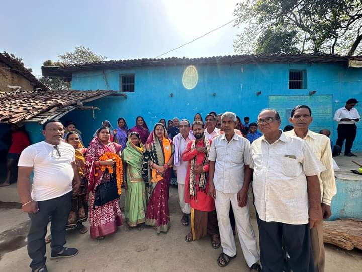 महिला प्रत्याशी होने का कमलेश को मिल रहा लाभ, महिला मतदाताएं कह रही चुनेंगे अपने गांव की बेटी को- भाजपा प्रत्याशी के जनसंपर्क अभियान में ग्रामीणों में दिखा उत्साह, महिलाओं ने कहा- मोदी सरकार ने हमें दी है गारंटी, हम भी फिर से पीएम चुनेंगे मोदी को, 15 मार्च को कमलेश जांगड़े ने किया शक्ति विधानसभा में सघन जनसंपर्क महिला प्रत्याशी होने का कमलेश को मिल रहा लाभ, महिला मतदाताएं कह रही चुनेंगे अपने गांव की बेटी को- भाजपा प्रत्याशी के जनसंपर्क अभियान में ग्रामीणों में दिखा उत्साह, महिलाओं ने कहा- मोदी सरकार ने हमें दी है गारंटी, हम भी फिर से पीएम चुनेंगे मोदी को, 15 मार्च को कमलेश जांगड़े ने किया शक्ति विधानसभा में सघन जनसंपर्क kshititech