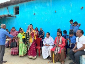 महिला प्रत्याशी होने का कमलेश को मिल रहा लाभ, महिला मतदाताएं कह रही चुनेंगे अपने गांव की बेटी को- भाजपा प्रत्याशी के जनसंपर्क अभियान में ग्रामीणों में दिखा उत्साह, महिलाओं ने कहा- मोदी सरकार ने हमें दी है गारंटी, हम भी फिर से पीएम चुनेंगे मोदी को, 15 मार्च को कमलेश जांगड़े ने किया शक्ति विधानसभा में सघन जनसंपर्क महिला प्रत्याशी होने का कमलेश को मिल रहा लाभ, महिला मतदाताएं कह रही चुनेंगे अपने गांव की बेटी को- भाजपा प्रत्याशी के जनसंपर्क अभियान में ग्रामीणों में दिखा उत्साह, महिलाओं ने कहा- मोदी सरकार ने हमें दी है गारंटी, हम भी फिर से पीएम चुनेंगे मोदी को, 15 मार्च को कमलेश जांगड़े ने किया शक्ति विधानसभा में सघन जनसंपर्क kshititech