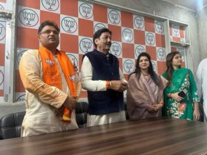 बड़ी खबर-नवीन जिंदल ने छोड़ी कांग्रेस-भाजपा के हो गए नवीन, नवीन ने कहा- मुझे गर्व हो रहा है कि मैंने भाजपा की सदस्यता करी है ग्रहण, हरियाणा की राजनीति में भाजपा ने मारा चौका बड़ी खबर-नवीन जिंदल ने छोड़ी कांग्रेस-भाजपा के हो गए नवीन, नवीन ने कहा- मुझे गर्व हो रहा है कि मैंने भाजपा की सदस्यता करी है ग्रहण, हरियाणा की राजनीति में भाजपा ने मारा चौका kshititech