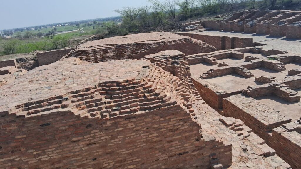 ऐतिहासिक कार्य-अग्रोहा धाम के टीलों की खुदाई का काम शुरू, अग्रोहा विकास संस्थान के अध्यक्ष शीतल अग्रवाल ने दी जानकारी, भारत सरकार एवं केंद्र सरकार के प्रयासों से हुआ संभव ऐतिहासिक कार्य-अग्रोहा धाम के टीलों की खुदाई का काम शुरू, अग्रोहा विकास संस्थान के अध्यक्ष शीतल अग्रवाल ने दी जानकारी, भारत सरकार एवं केंद्र सरकार के प्रयासों से हुआ संभव kshititech