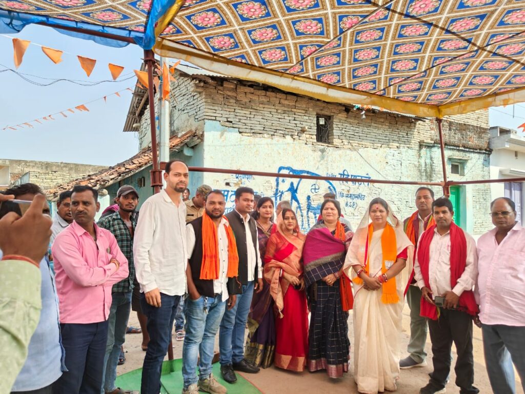 कमलेश का रोड शो-बिलाईगढ़-कसडोल विधानसभा में प्रभावशाली जनसंपर्क रहा भाजपा प्रत्याशी कमलेश जांगड़े का, कमलेश ने कहा- मोदी की गारंटी एवं विष्णु के सुशासन से होगा राज्य का तेजी से विकास, पूर्व विधायक खिलावन ने कहा- भाजपा सरकार बनते ही 70 लाख महिलाओं के खाते में पहुंची महतारी वंदन की राशि कमलेश का रोड शो-बिलाईगढ़-कसडोल विधानसभा में प्रभावशाली जनसंपर्क रहा भाजपा प्रत्याशी कमलेश जांगड़े का, कमलेश ने कहा- मोदी की गारंटी एवं विष्णु के सुशासन से होगा राज्य का तेजी से विकास, पूर्व विधायक खिलावन ने कहा- भाजपा सरकार बनते ही 70 लाख महिलाओं के खाते में पहुंची महतारी वंदन की राशि kshititech
