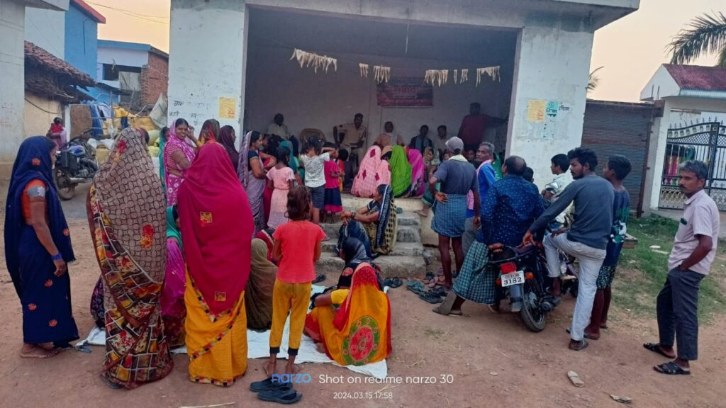 SP के निर्देश पर डभरा थाना टीआई चंद्रहास ने अवैध शराब विक्रेताओं पर करी कड़ी कार्रवाई, टीआई चंद्रहास ने कहा- नहीं बक्शे जायेंगे अवैध शराब विक्रेता, 15 मार्च को थाना क्षेत्र में चलाया गया चलित थाना के माध्यम से जन जागरूकता अभियान,डीएसपी की पदस्थापना के बाद अपराधियो की आई शामत SP के निर्देश पर डभरा थाना टीआई चंद्रहास ने अवैध शराब विक्रेताओं पर करी कड़ी कार्रवाई, टीआई चंद्रहास ने कहा- नहीं बक्शे जायेंगे अवैध शराब विक्रेता, 15 मार्च को थाना क्षेत्र में चलाया गया चलित थाना के माध्यम से जन जागरूकता अभियान,डीएसपी की पदस्थापना के बाद अपराधियो की आई शामत kshititech