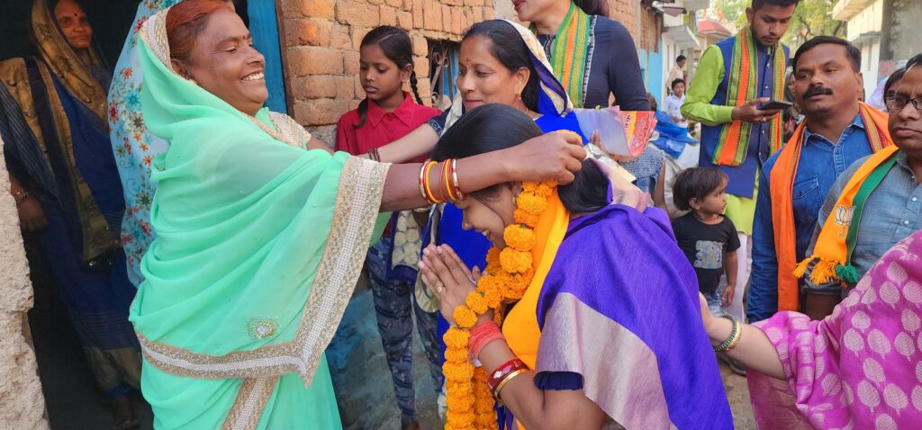 21 मार्च को भाजपा की जांजगीर चाम्पा एवं शक्ति जिले की खबरें एक साथ- गृह मंत्री विजय शर्मा ने जांजगीर में गिनाई विष्णु सरकार की 100 दिनों की उपलब्धियां-पत्रकार वार्ता को किया संबोधित, जिला कोषाध्यक्ष अरुण झांझडिया के निवास पर पहुंचे प्रदेश सह प्रभारी नितिन नवीन,लोकसभा प्रत्याशी कमलेश जांगड़े ने किया शक्ति विधानसभा क्षेत्र का जनसंपर्क 21 मार्च को भाजपा की जांजगीर चाम्पा एवं शक्ति जिले की खबरें एक साथ- गृह मंत्री विजय शर्मा ने जांजगीर में गिनाई विष्णु सरकार की 100 दिनों की उपलब्धियां-पत्रकार वार्ता को किया संबोधित, जिला कोषाध्यक्ष अरुण झांझडिया के निवास पर पहुंचे प्रदेश सह प्रभारी नितिन नवीन,लोकसभा प्रत्याशी कमलेश जांगड़े ने किया शक्ति विधानसभा क्षेत्र का जनसंपर्क kshititech