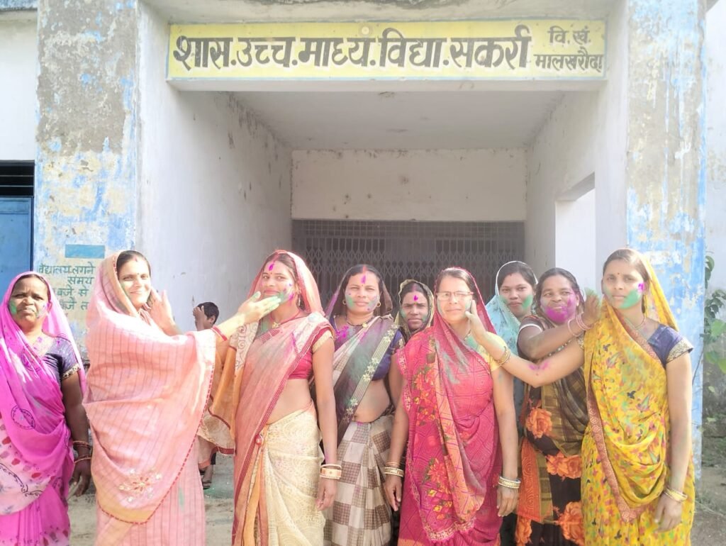 प्रशासन की अनूठी पहल- शक्ति जिले में मतदाताओं को मतदान के प्रति जागरूक करने कलेक्टर के निर्देश पर मनाया गया होली मिलन उत्सव, महिलाओं ने एक दूसरे का मुंह मीठा कराया तथा शत प्रतिशत मतदान का लिया संकल्प, जिले में शांतिपूर्ण संपन्न हुई बोर्ड की परीक्षाएं, नकल का केवल एक प्रकरण हुआ दर्ज प्रशासन की अनूठी पहल- शक्ति जिले में मतदाताओं को मतदान के प्रति जागरूक करने कलेक्टर के निर्देश पर मनाया गया होली मिलन उत्सव, महिलाओं ने एक दूसरे का मुंह मीठा कराया तथा शत प्रतिशत मतदान का लिया संकल्प, जिले में शांतिपूर्ण संपन्न हुई बोर्ड की परीक्षाएं, नकल का केवल एक प्रकरण हुआ दर्ज kshititech