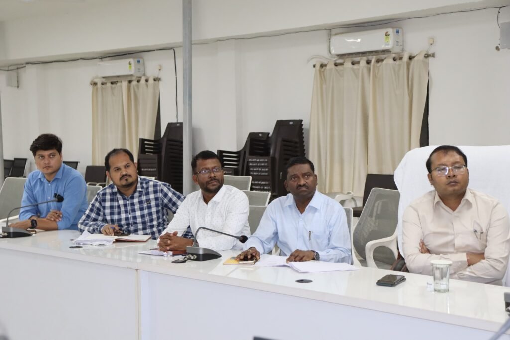 07 खबरे एक साथ-शक्ति जिले में दिख रहा लोकसभा चुनाव को लेकर भारी उत्साह- कहीं निकल रही मतदान जागरूकता के लिए स्कूटी रैली, तो कहीं हो रही मैराथन दौड़, कलेक्टर टोपनो के मार्गदर्शन में शत-प्रतिशत मतदान के लिए तैयार शक्ति जिला, कह रहे मतदाता- करेंगे पहले मतदान, फिर दूसरा काम, शक्ति में भी होगी मैराथन दौड़, 28 को होगा दिव्यांगों के लिए सम्मेलन kshititech