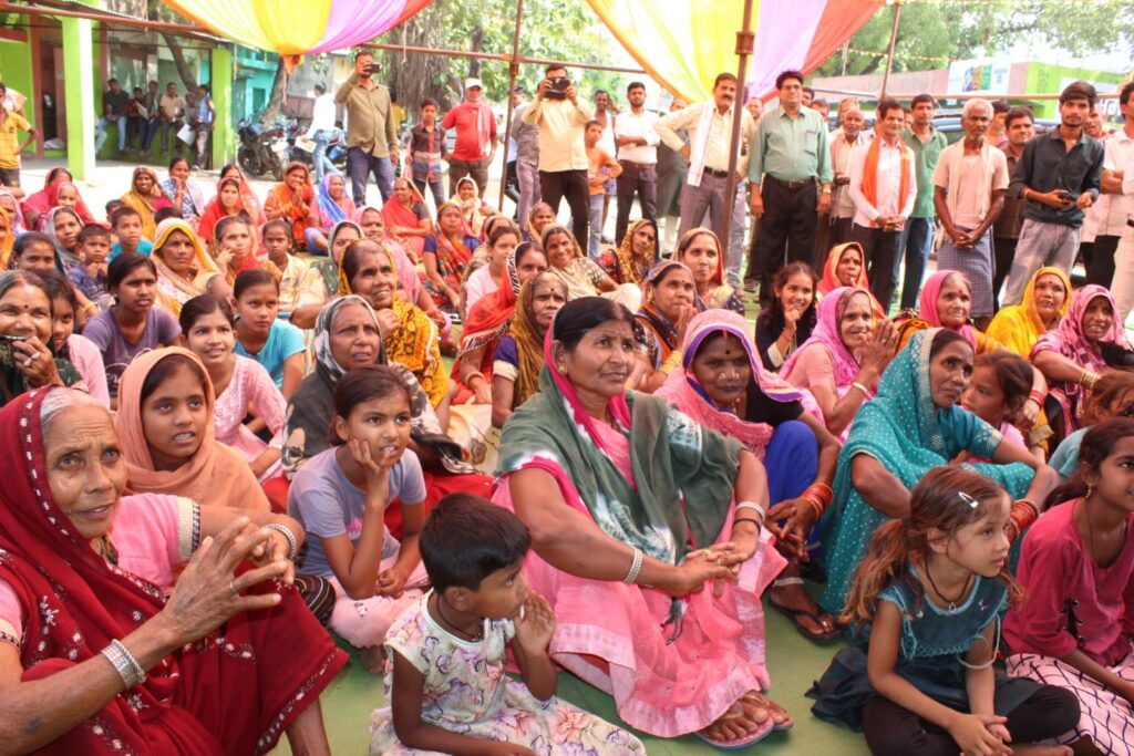 प्रदेश भाजपा अध्यक्ष के गृह नगर में जगदलपुर की कांग्रेस महापौर शफिरा साहू सहित पांच पार्षदों ने थामा भाजपा का दामन,CM विष्णु देव की उपस्थिति में हुआ भाजपा प्रवेश, जांजगीर प्रत्याशी कमलेश जांगड़े का चल रहा सघन जनसंपर्क कार्यक्रम,अकलतरा विधानसभा में पहुंची कमलेश प्रदेश भाजपा अध्यक्ष के गृह नगर में जगदलपुर की कांग्रेस महापौर शफिरा साहू सहित पांच पार्षदों ने थामा भाजपा का दामन,CM विष्णु देव की उपस्थिति में हुआ भाजपा प्रवेश, जांजगीर प्रत्याशी कमलेश जांगड़े का चल रहा सघन जनसंपर्क कार्यक्रम,अकलतरा विधानसभा में पहुंची कमलेश kshititech