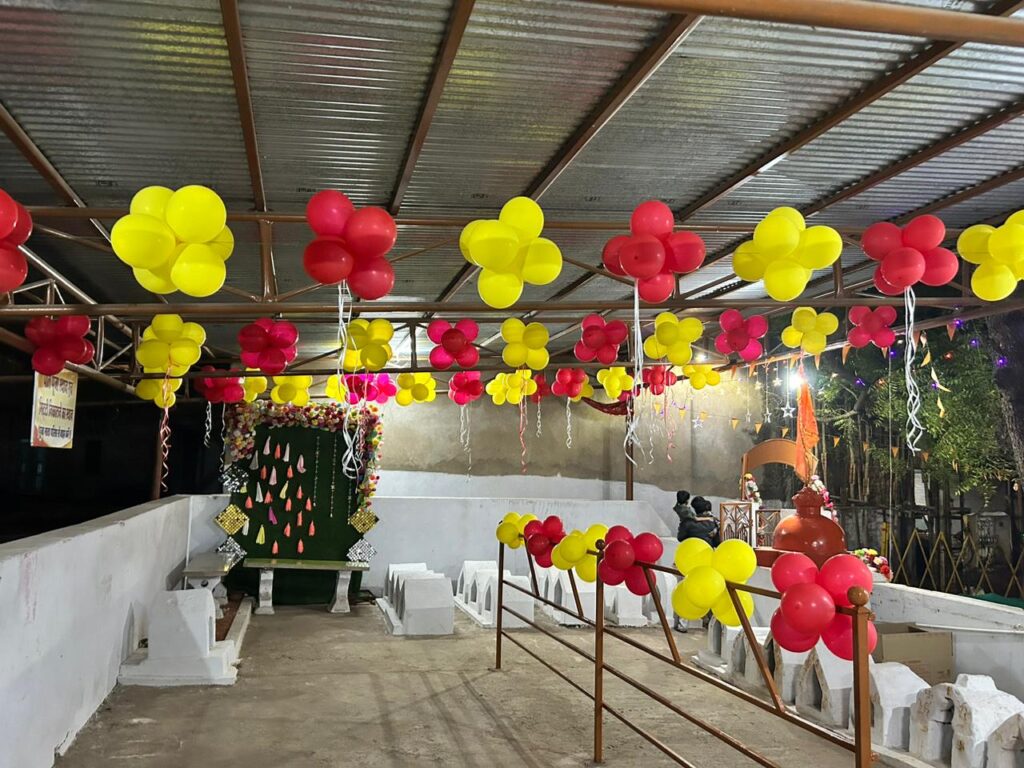 बरसेगी शीतला माता की कृपा- शक्ति शहर के राम मंदिर के नजदीक स्थित शीतला माता मंदिर में 1 अप्रैल को होगी पूजा- अर्चना, शीतला माता मंदिर समिति ने पूरे परिसर की करी आकर्षक साज सजा एवं बनाया सेल्फी प्वाइंट, मोहल्ले वासियों की अनुकरणीय पहल से हुआ संभव बरसेगी शीतला माता की कृपा- शक्ति शहर के राम मंदिर के नजदीक स्थित शीतला माता मंदिर में 1 अप्रैल को होगी पूजा- अर्चना, शीतला माता मंदिर समिति ने पूरे परिसर की करी आकर्षक साज सजा एवं बनाया सेल्फी प्वाइंट, मोहल्ले वासियों की अनुकरणीय पहल से हुआ संभव kshititech