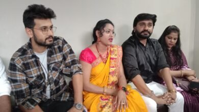 छत्तीसगढ़ी फिल्म मांग सजा दे सजना के कलाकार पहुंचे शक्ति, शक्ति में हाउसफुल चल रही फिल्म, चेतन शर्मा ने निभाया है अहम किरदार, कलाकारों ने कहा- छत्तीसगढ़ में फिल्मों को प्रोत्साहित करने शासन को देना चाहिए ध्यान, अभिभाजित मध्य प्रदेश के पूर्व मंत्री नोबेल वर्मा भी पहुंचे फिल्म को प्रमोट करने छत्तीसगढ़ी फिल्म मांग सजा दे सजना के कलाकार पहुंचे शक्ति, शक्ति में हाउसफुल चल रही फिल्म, चेतन शर्मा ने निभाया है अहम किरदार, कलाकारों ने कहा- छत्तीसगढ़ में फिल्मों को प्रोत्साहित करने शासन को देना चाहिए ध्यान, अभिभाजित मध्य प्रदेश के पूर्व मंत्री नोबेल वर्मा भी पहुंचे फिल्म को प्रमोट करने kshititech