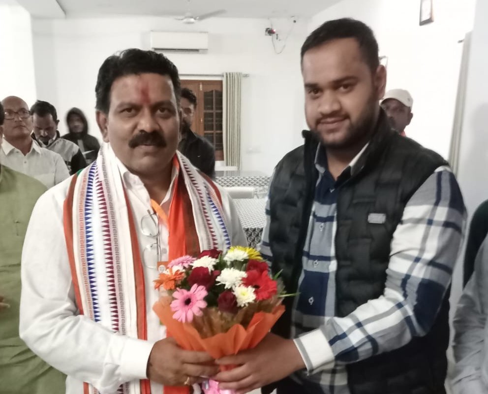 छत्तीसगढ़ के गृह मंत्री का स्वागत होगा युवा भाजपा नेता चिराग अग्रवाल के नेतृत्व में, शक्ति के राम अवतार ट्रेडर्स में प्रदेश के उपमुख्यमंत्री पहुंचेंगे दोपहर 12:00 बजे, चिराग ने करी युवाओं से प्रदेश के उपमुख्यमंत्री के स्वागत हेतु पहुंचने की अपील, डिप्टी सीएम बनने के बाद पहली बार शक्ति पहुंचेंगे विजय शर्मा छत्तीसगढ़ के गृह मंत्री का स्वागत होगा युवा भाजपा नेता चिराग अग्रवाल के नेतृत्व में, शक्ति के राम अवतार ट्रेडर्स में प्रदेश के उपमुख्यमंत्री पहुंचेंगे दोपहर 12:00 बजे, चिराग ने करी युवाओं से प्रदेश के उपमुख्यमंत्री के स्वागत हेतु पहुंचने की अपील, डिप्टी सीएम बनने के बाद पहली बार शक्ति पहुंचेंगे विजय शर्मा kshititech