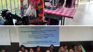 गौरमुड़ा में 20 आदिवासी महिलाओं को भारत सरकार की योजना के तहत दिया जा रहा प्रशिक्षण,हरदा के सरपंच गौरीशंकर यादव रहे मुख्य अतिथि गौरमुड़ा में 20 आदिवासी महिलाओं को भारत सरकार की योजना के तहत दिया जा रहा प्रशिक्षण,हरदा के सरपंच गौरीशंकर यादव रहे मुख्य अतिथि kshititech
