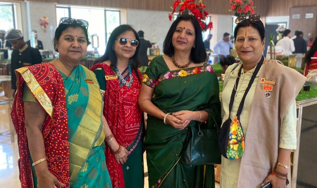 अरुणा हुई सम्मानित-अखिल भारतीय मारवाड़ी महिला सम्मेलन के तीन दिवसीय राष्ट्रीय अधिवेशन में सम्मानित हुई शक्ति शाखा अध्यक्ष अरुणा अग्रवाल,अलग-अलग सात पुरस्कारो से नवाजी गई, तो वहीं शाखा को भी सक्रियता के लिए मिला सम्मान,पारसनाथ में आयोजित था तीन दिवसीय अधिवेशन,अरुणा ने कहा- यह सम्मान मेरी बहनों को समर्पित अरुणा हुई सम्मानित-अखिल भारतीय मारवाड़ी महिला सम्मेलन के तीन दिवसीय राष्ट्रीय अधिवेशन में सम्मानित हुई शक्ति शाखा अध्यक्ष अरुणा अग्रवाल,अलग-अलग सात पुरस्कारो से नवाजी गई, तो वहीं शाखा को भी सक्रियता के लिए मिला सम्मान,पारसनाथ में आयोजित था तीन दिवसीय अधिवेशन,अरुणा ने कहा- यह सम्मान मेरी बहनों को समर्पित kshititech