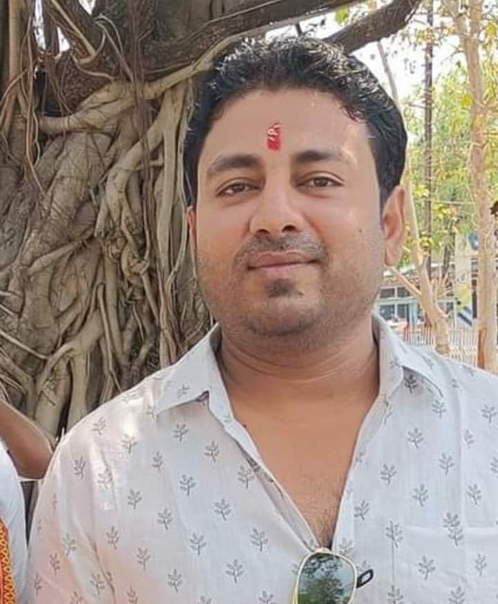 जीना यहां-मरना यहाँ--भाजपा नेत्री विद्या सिदार के प्रयासों से पूर्व युवा भाजयुमो नेता संजय कश्यप की हुई घर वापसी, 18 मार्च को शक्ति पधारे लोकसभा प्रभारी गौरीशंकर अग्रवाल एवं वित्त मंत्री ओपी चौधरी ने संजय की कराई भाजपा परिवार में वापसी, संजय ने कहा- मेरा राजनैतिक जीवन भाजपा से हुआ है प्रारंभ एवं अंतिम क्षण तक करूंगा पार्टी का काम, ओपी चौधरी के समर्थक माने जाते हैं संजय, विधानसभा चुनाव में रायगढ़ में जाकर कार्यकर्ताओं के साथ संभाला था मोर्चा जीना यहां-मरना यहाँ--भाजपा नेत्री विद्या सिदार के प्रयासों से पूर्व युवा भाजयुमो नेता संजय कश्यप की हुई घर वापसी, 18 मार्च को शक्ति पधारे लोकसभा प्रभारी गौरीशंकर अग्रवाल एवं वित्त मंत्री ओपी चौधरी ने संजय की कराई भाजपा परिवार में वापसी, संजय ने कहा- मेरा राजनैतिक जीवन भाजपा से हुआ है प्रारंभ एवं अंतिम क्षण तक करूंगा पार्टी का काम, ओपी चौधरी के समर्थक माने जाते हैं संजय, विधानसभा चुनाव में रायगढ़ में जाकर कार्यकर्ताओं के साथ संभाला था मोर्चा kshititech