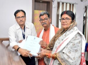 ऐतिहासिक नामांकन रैली-ज्योत्सना महंत के नामांकन दाखिले में पहुंचे पूर्व मुख्यमंत्री बघेल एवं पीसीसी अध्यक्ष दीपक बैज, छत्तीसगढ़ विधानसभा के नेता प्रतिपक्ष डॉ चरण दास महंत भी रहे मौजूद,ज्योत्सना ने कहा- कोरबा लोकसभा क्षेत्र की जनता दोबारा कांग्रेस को देगी मौका, ज्योत्सना को जिताने दिखाया कार्यकर्ताओं ने उत्साह ऐतिहासिक नामांकन रैली-ज्योत्सना महंत के नामांकन दाखिले में पहुंचे पूर्व मुख्यमंत्री बघेल एवं पीसीसी अध्यक्ष दीपक बैज, छत्तीसगढ़ विधानसभा के नेता प्रतिपक्ष डॉ चरण दास महंत भी रहे मौजूद,ज्योत्सना ने कहा- कोरबा लोकसभा क्षेत्र की जनता दोबारा कांग्रेस को देगी मौका, ज्योत्सना को जिताने दिखाया कार्यकर्ताओं ने उत्साह kshititech
