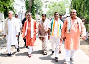 ऐतिहासिक नामांकन रैली-ज्योत्सना महंत के नामांकन दाखिले में पहुंचे पूर्व मुख्यमंत्री बघेल एवं पीसीसी अध्यक्ष दीपक बैज, छत्तीसगढ़ विधानसभा के नेता प्रतिपक्ष डॉ चरण दास महंत भी रहे मौजूद,ज्योत्सना ने कहा- कोरबा लोकसभा क्षेत्र की जनता दोबारा कांग्रेस को देगी मौका, ज्योत्सना को जिताने दिखाया कार्यकर्ताओं ने उत्साह ऐतिहासिक नामांकन रैली-ज्योत्सना महंत के नामांकन दाखिले में पहुंचे पूर्व मुख्यमंत्री बघेल एवं पीसीसी अध्यक्ष दीपक बैज, छत्तीसगढ़ विधानसभा के नेता प्रतिपक्ष डॉ चरण दास महंत भी रहे मौजूद,ज्योत्सना ने कहा- कोरबा लोकसभा क्षेत्र की जनता दोबारा कांग्रेस को देगी मौका, ज्योत्सना को जिताने दिखाया कार्यकर्ताओं ने उत्साह kshititech